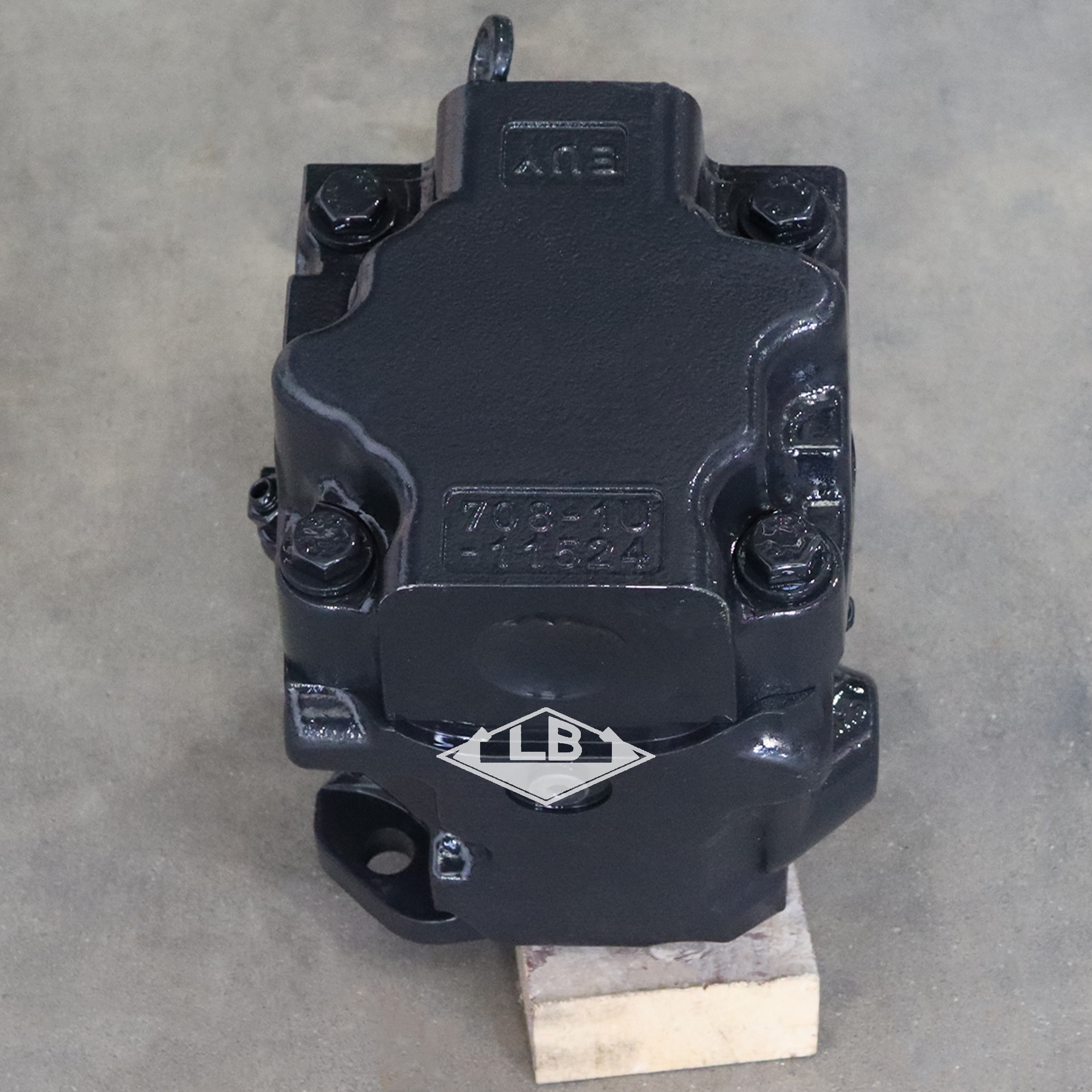 WB93 WB97 POMPE PRINCIPALE 708-1U-00161 708-1U-00162 708-1U-00163 708-1U-00111 POMPE HYDRAULIQUE