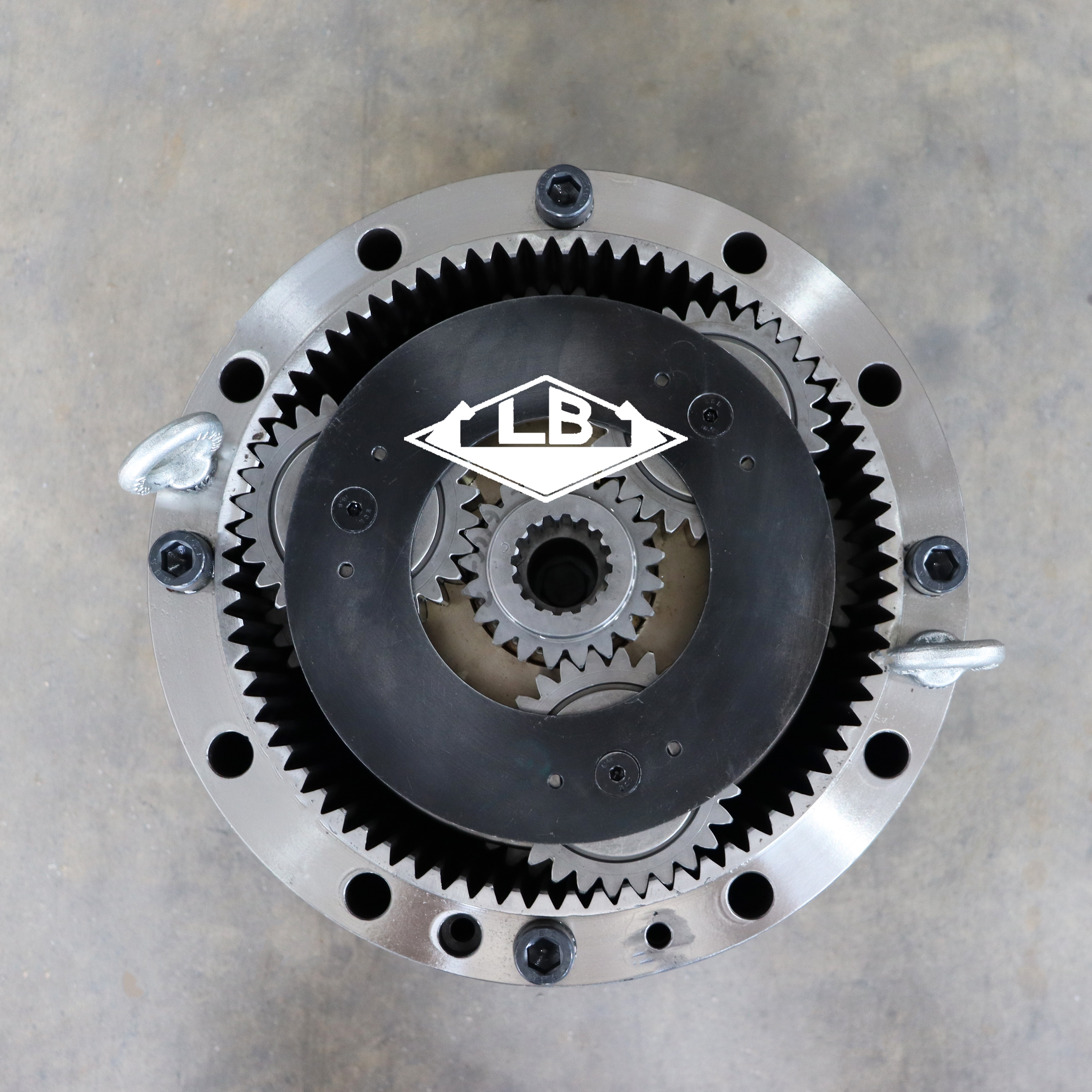 DX300-9 Swing Reduction Gear 130426-00017 170301-00092C 170301-00091C DX300-9 Boîte de vitesses swing pour l'excavatrice Doosan 