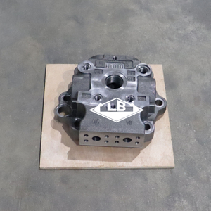 R210-9 R220-9 Swing Motor Cover 39Q6-11280 39Q6-11281 Vanne de boîtier de moteur oscillant Appliquer pour Hyundai Excavator