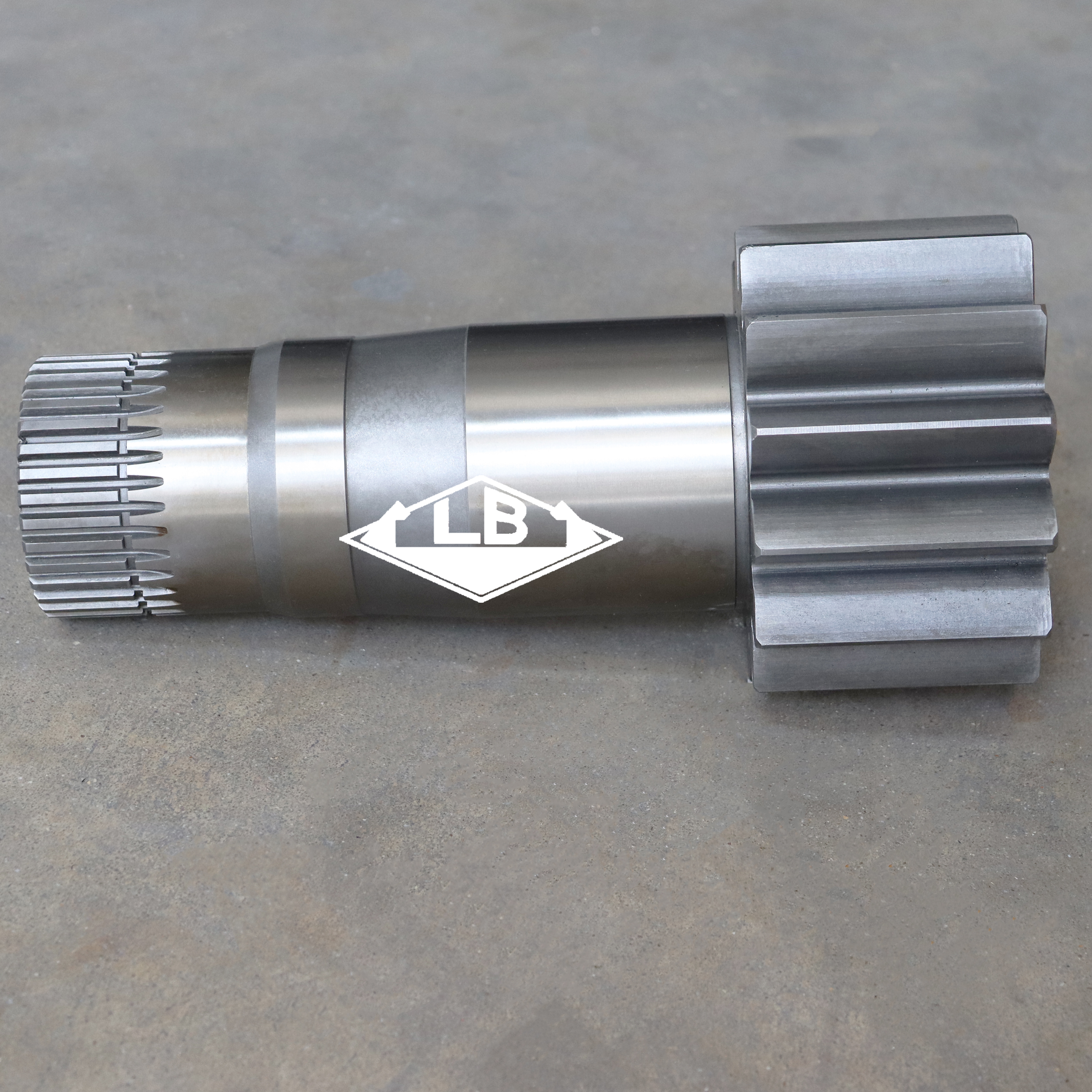 SK210-9 SK210HD-8 Arbre de pignon swing YN32W01125P1 Swing Shaft Signet pour Kobelco Excavator