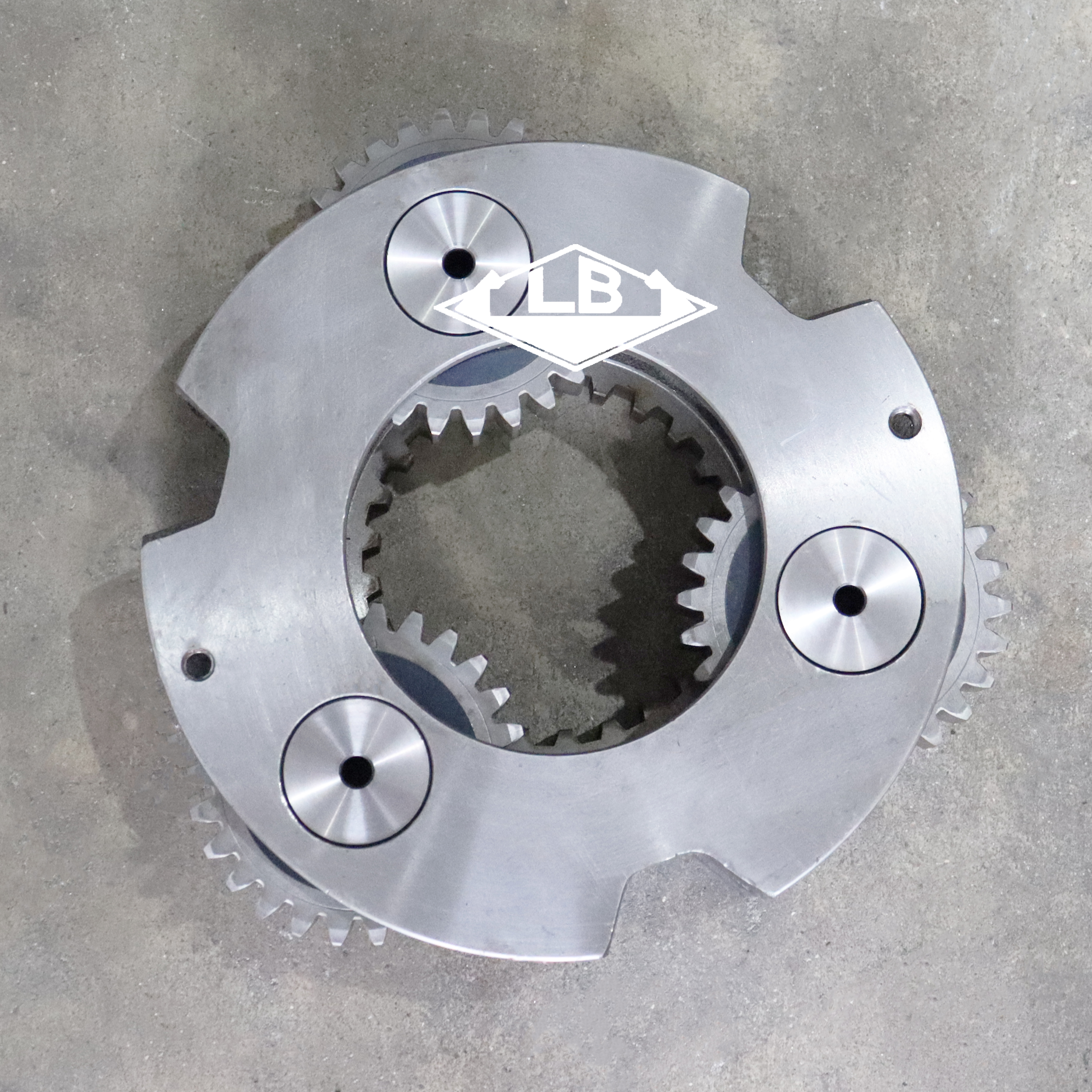 R360-7 Travel No2 Carrier Assy XKAH-00991 Pièces de rechange finales de conduite finale pour Hyundai Excavator
